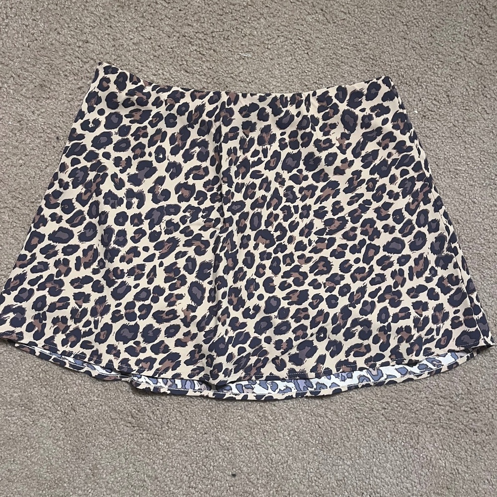 Leopard skirt